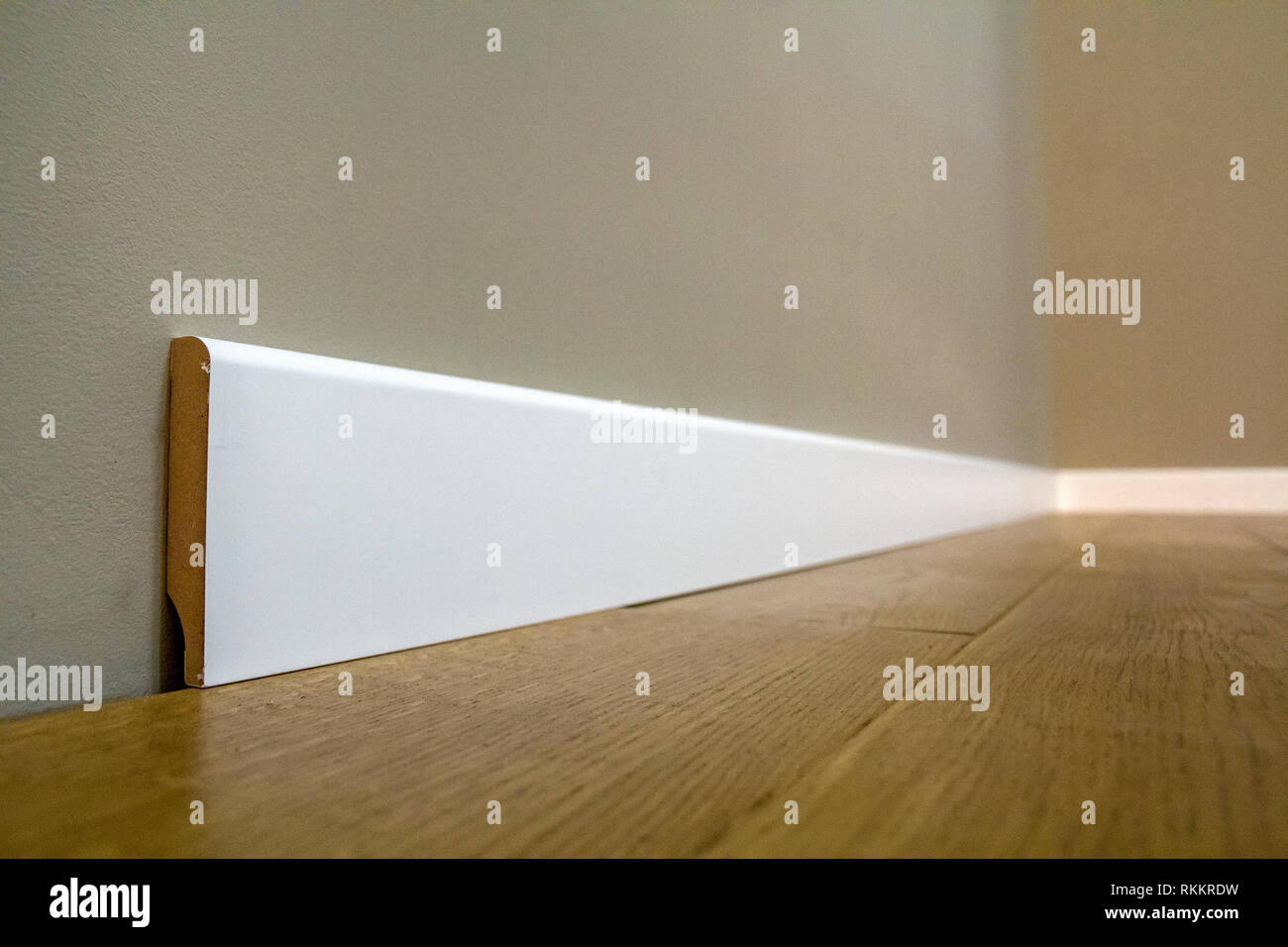 Wooden Or Plastic White Floor Plinth Installation In Big