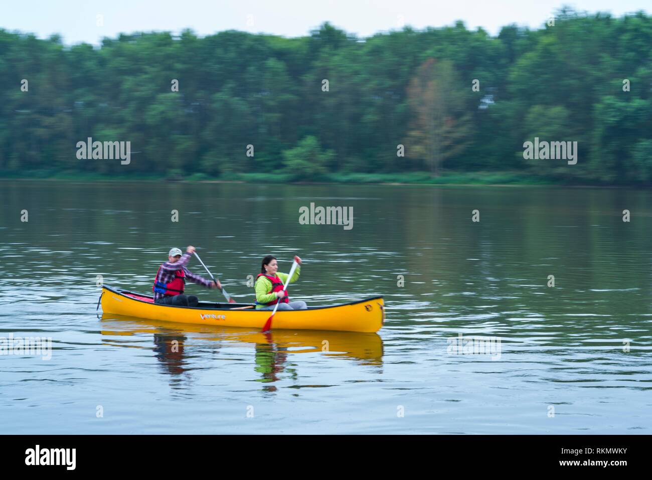 Canadian canoe activity, Loire River, Chécy Village, Loiret Department, The Loire Valley, France, Europe. Stock Photo