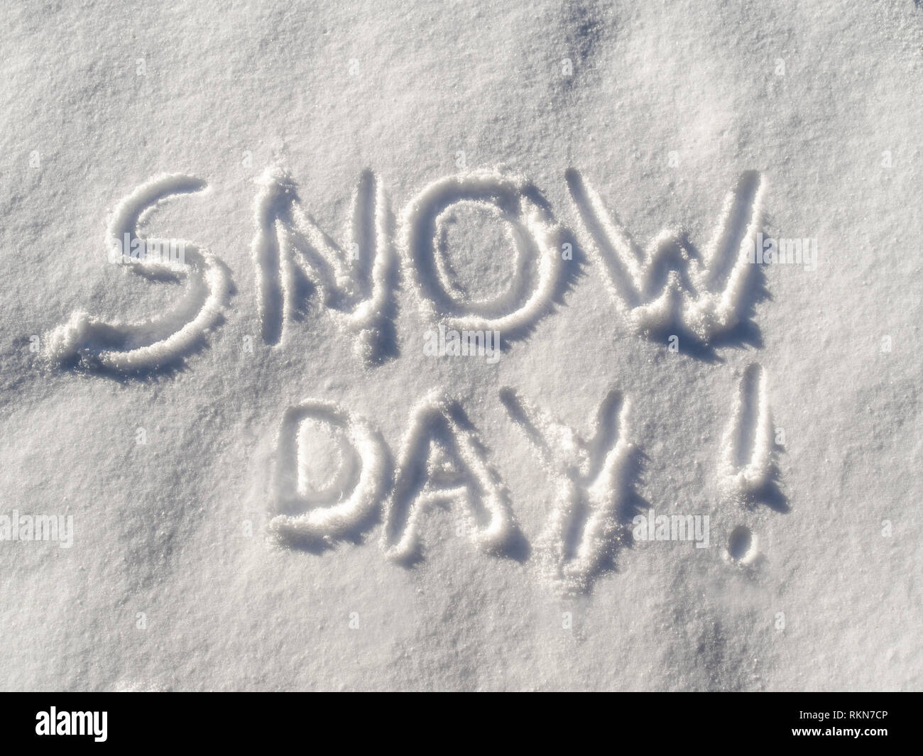 The Message Snow Day Written In Fresh Fallen Snow With Copy Space Stock Photo Alamy