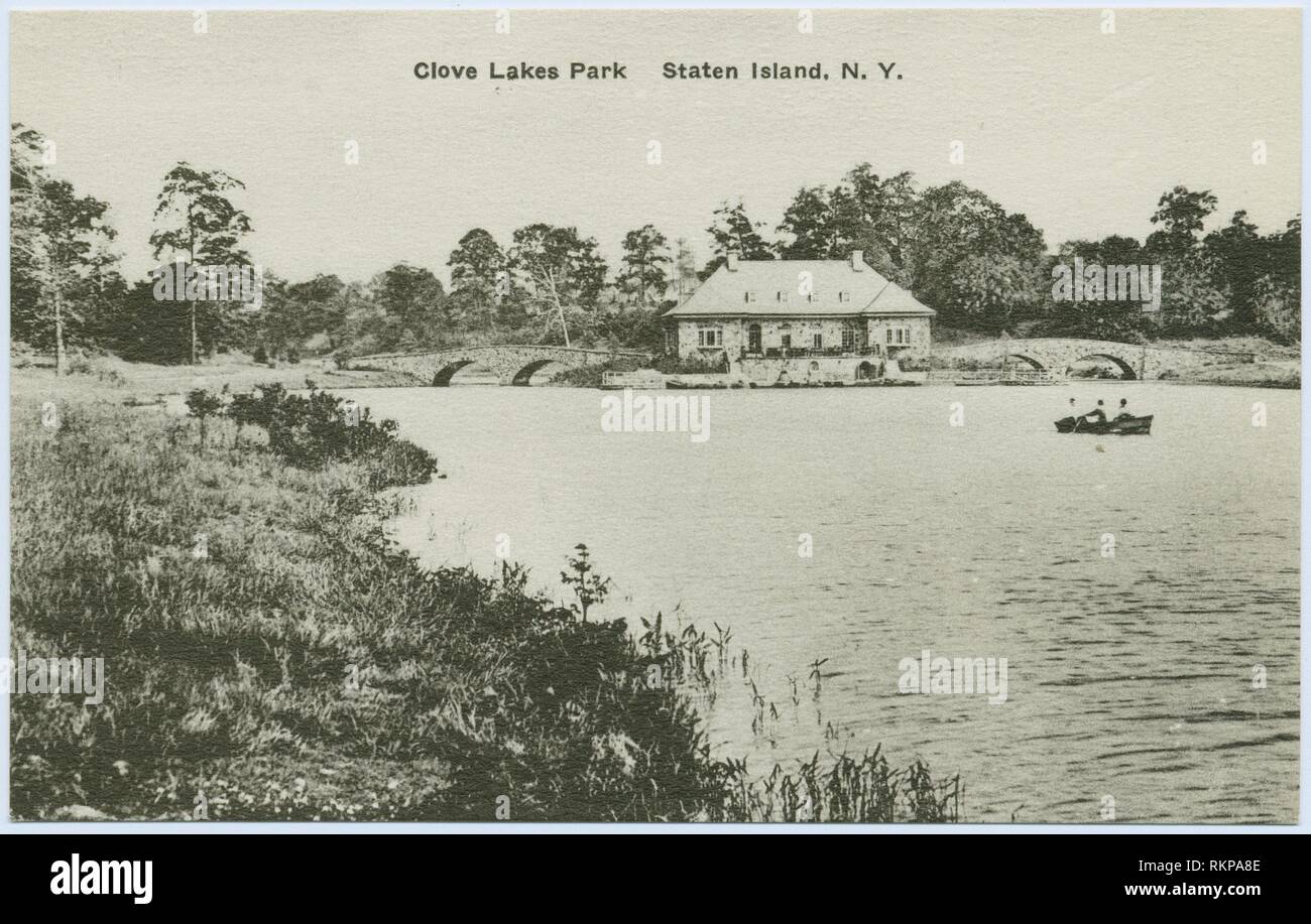 Clove Lakes Park Staten Island N Y Almost The Same As 398 But With Rowboat In Water And Different Shoreline Staten Island Post Cards Lakes Stock Photo Alamy