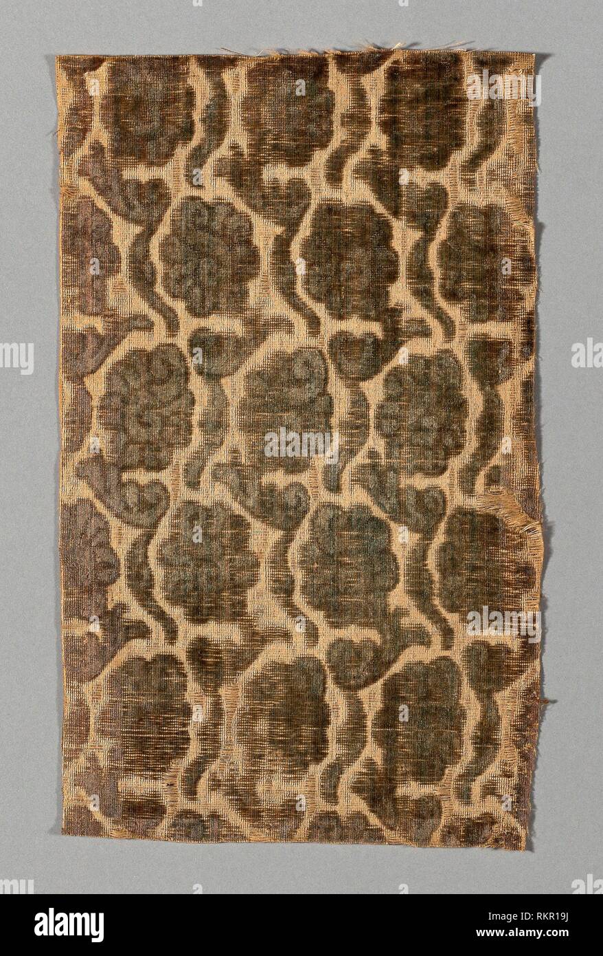 Fragment - Early 17th century - Italy - Origin: Italy, Date: 1600-1625, Medium: cisele voided satin velvet, Dimensions: 24.7 x 14.9 cm (9 3/4 x 5 7/8 Stock Photo