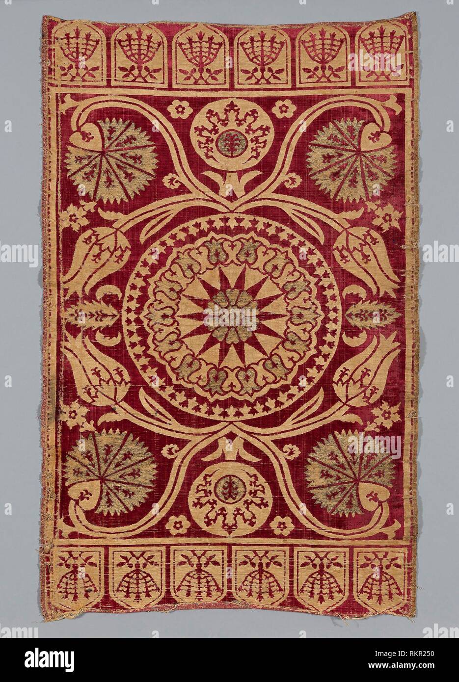 Cushion Cover - 1601/50 - Turkey, Bursa - Origin: Turkey, Date: 1601–1650, Medium: velvet, Dimensions: 100.7 x 62.6 cm (39 5/8 x 24 5/8 in.) Stock Photo