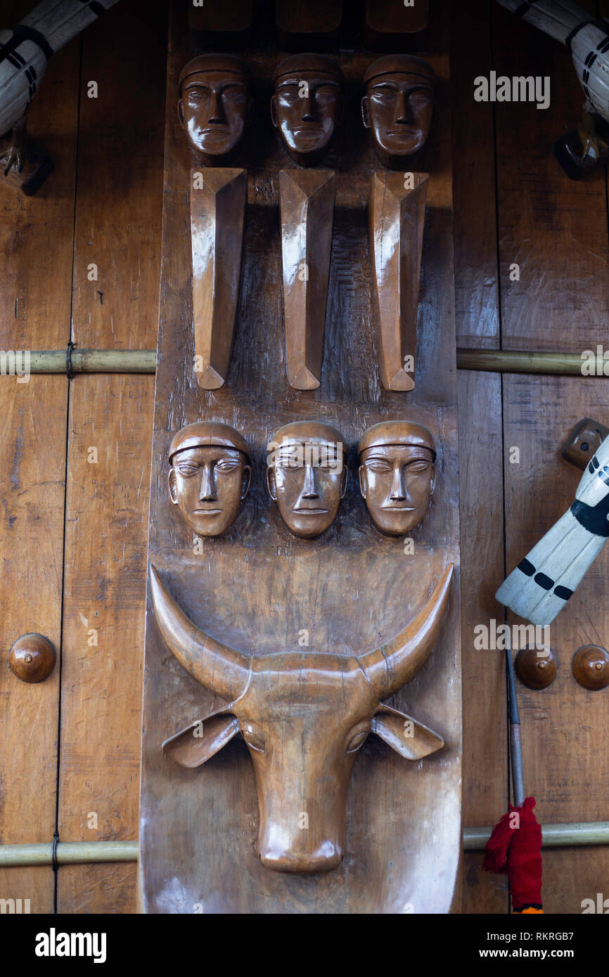 Wood carving india hi-res stock photography and images - Alamy