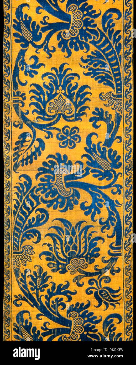Border - 1675/1700 - France - Origin: France, Date: 1675–1700, Medium: Silk, integrated compound weave of warp-float faced satin weave and weft-float Stock Photo