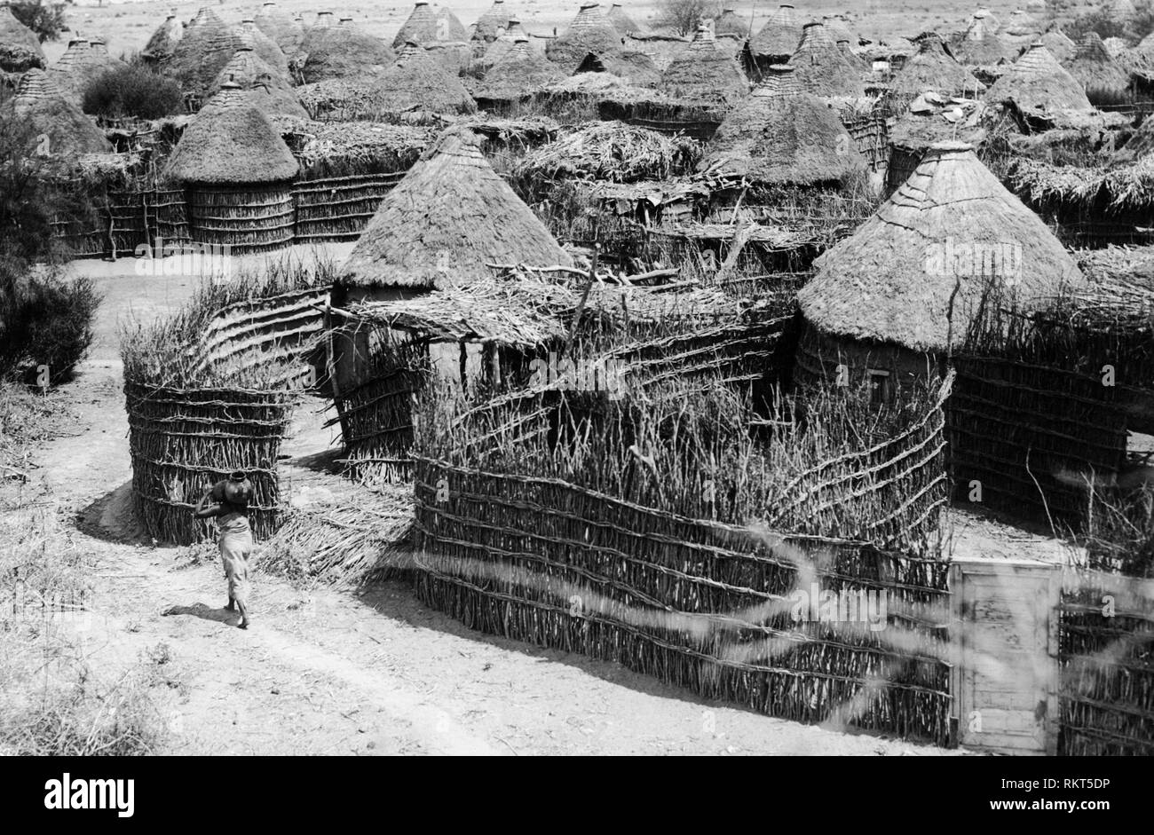 20s Africa Black And White Stock Photos Images Alamy 20s Africa Black And White Stock Photos Images Alamy