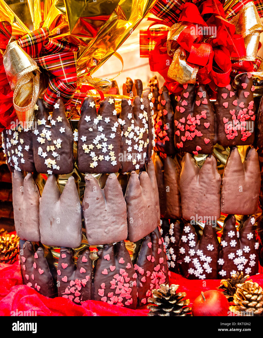 Cologne Cathedral shaped Gingerbread (german “Koelner Doemchen”) with chocolate icing on the Christmas market in Cologne, Germany Stock Photo