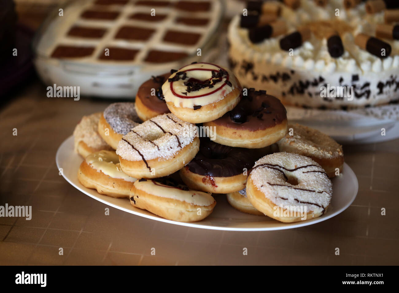 Sally lunn cake hires stock photography and images Alamy