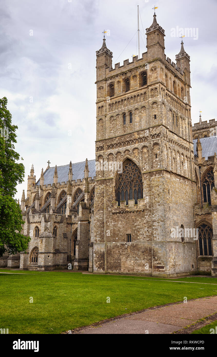 The square North Tower of Exeter Cathedral (Cathedral Church of Saint Peter), containing the 4.1-tonne bourdon bell, called Peter. Exeter. Devon. Engl Stock Photo