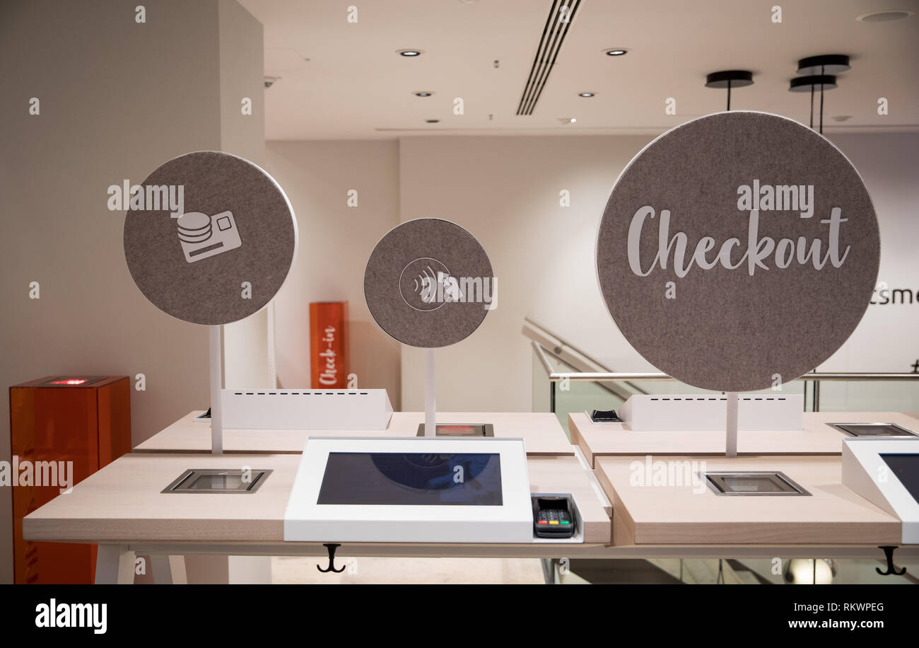 Hamburg, Germany. 04th Feb, 2019. The checkout area for individual payments  by App, EC or credit card (Self-Check-Out) in the new Bonprix Pilot store  in downtown Hamburg. Under the motto "fashion connect",