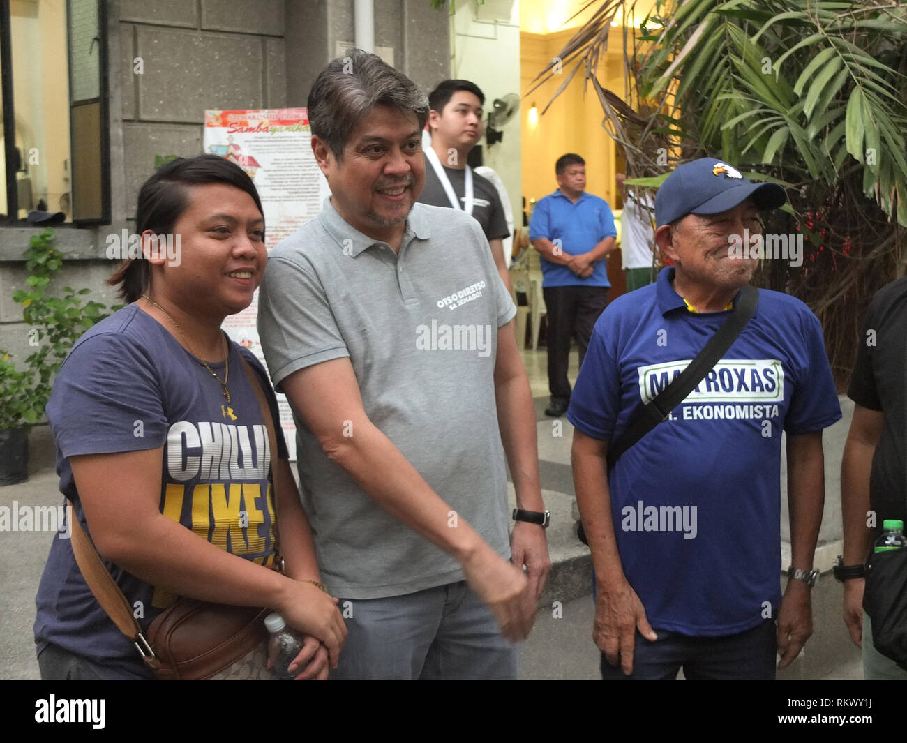 Senator Francis Pangilinan seen posing for picture with his supporters during the campaign. The Opposition Senatorial candidates, known as 'Otso Diretso' (means vote straight the 8 senatorial bets) kicked off their campaigns in Caloocan City. The Senatorial slate composed of experienced but relatively unknown opposition bets appeal to voting population that still supports the ruling Duterte Administration. Stock Photo