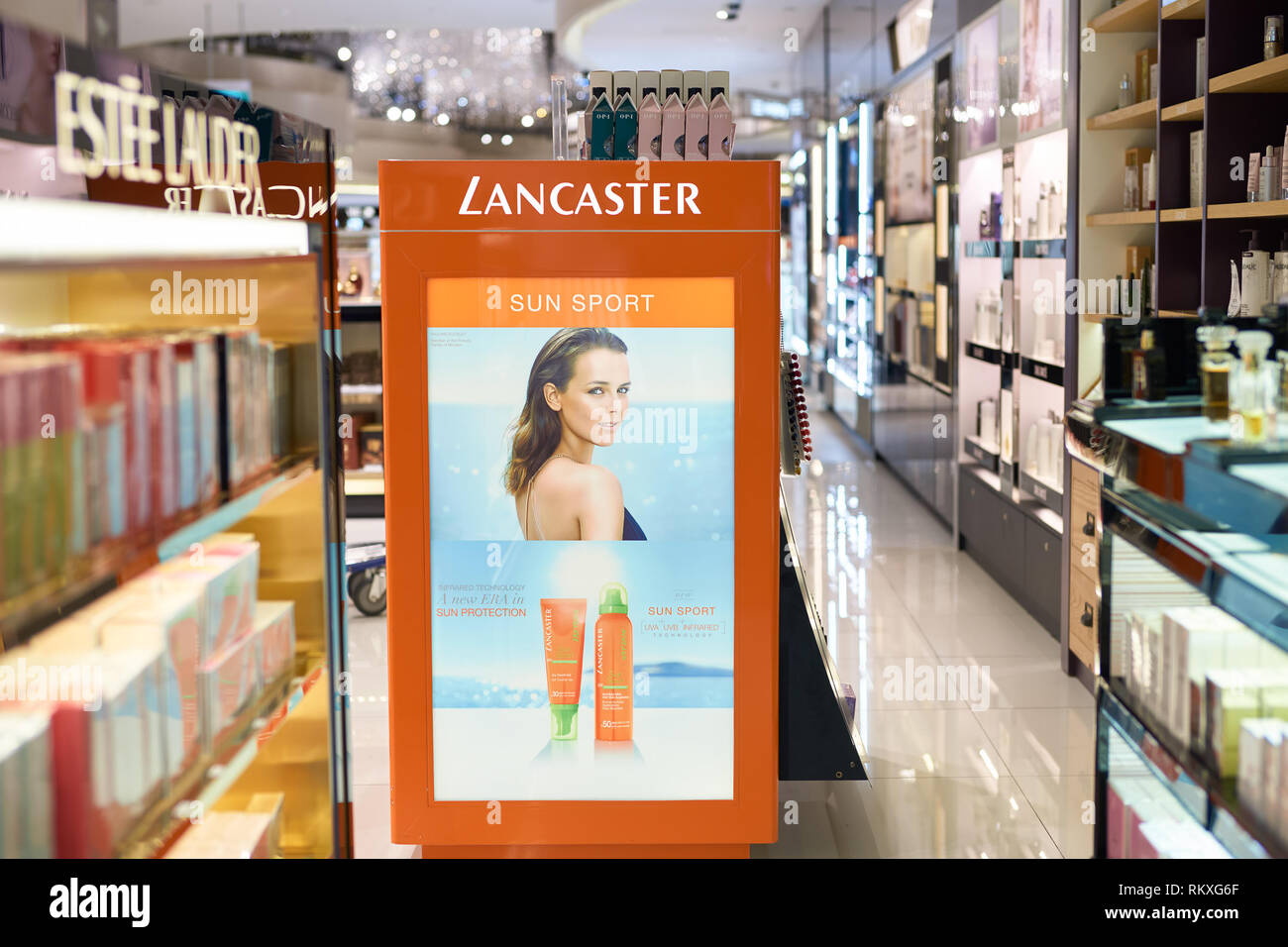 SINGAPORE CIRCA SEPTEMBER, 2016 a cosmetics store at Changi Airport