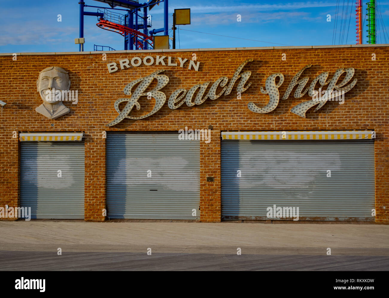 Coney island pier beach hi-res stock photography and images - Alamy