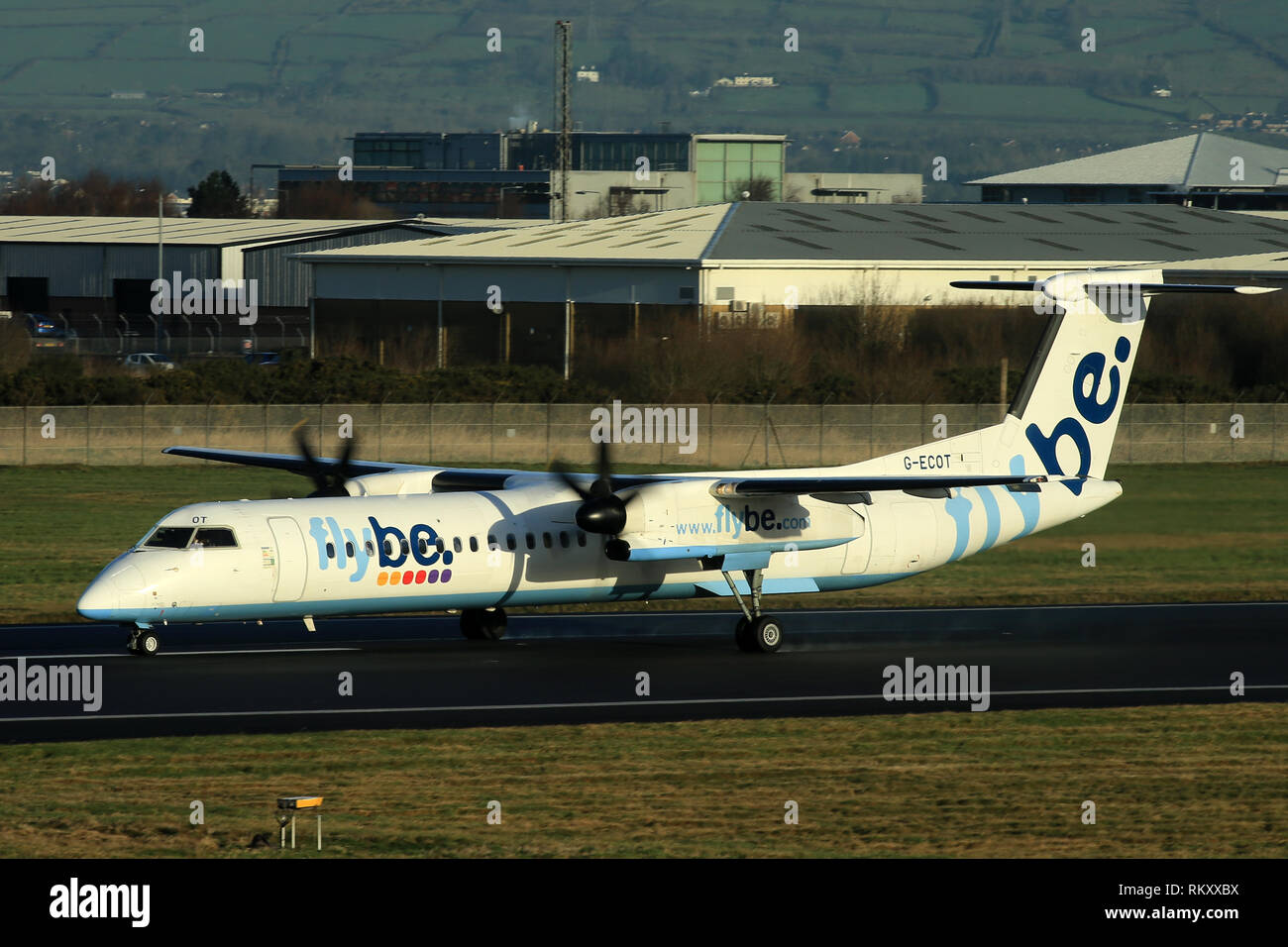 Flybe Q400 wearing the old livery. Flybe Aircraft arrive and depart from George Best Belfast City Airport in Belfast, Northern Ireland. Stock Photo