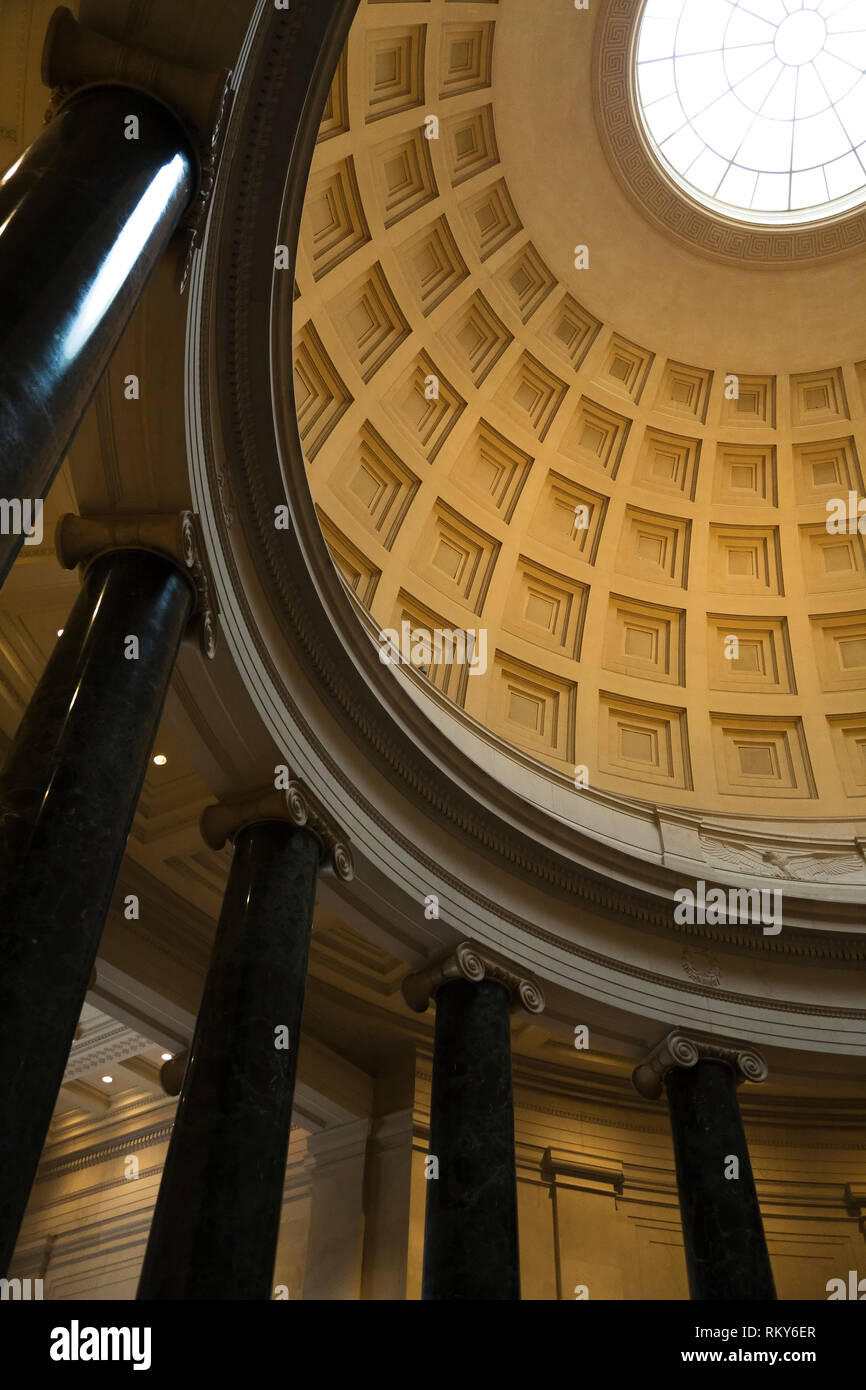 Black Marble Columns In Rotunda Stock Photo - Alamy