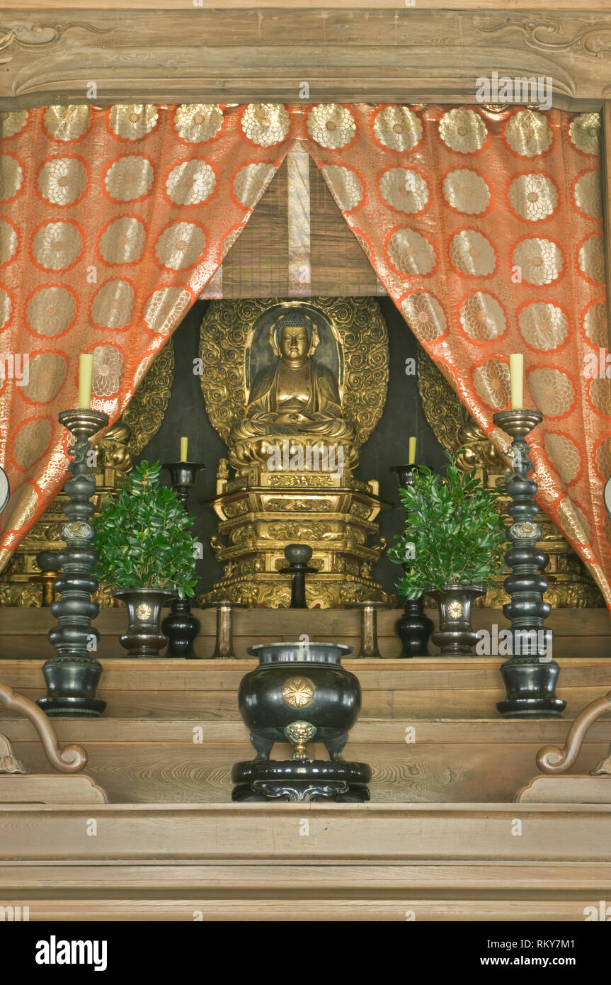 Great Buddha Hall Altar Stock Photo Alamy