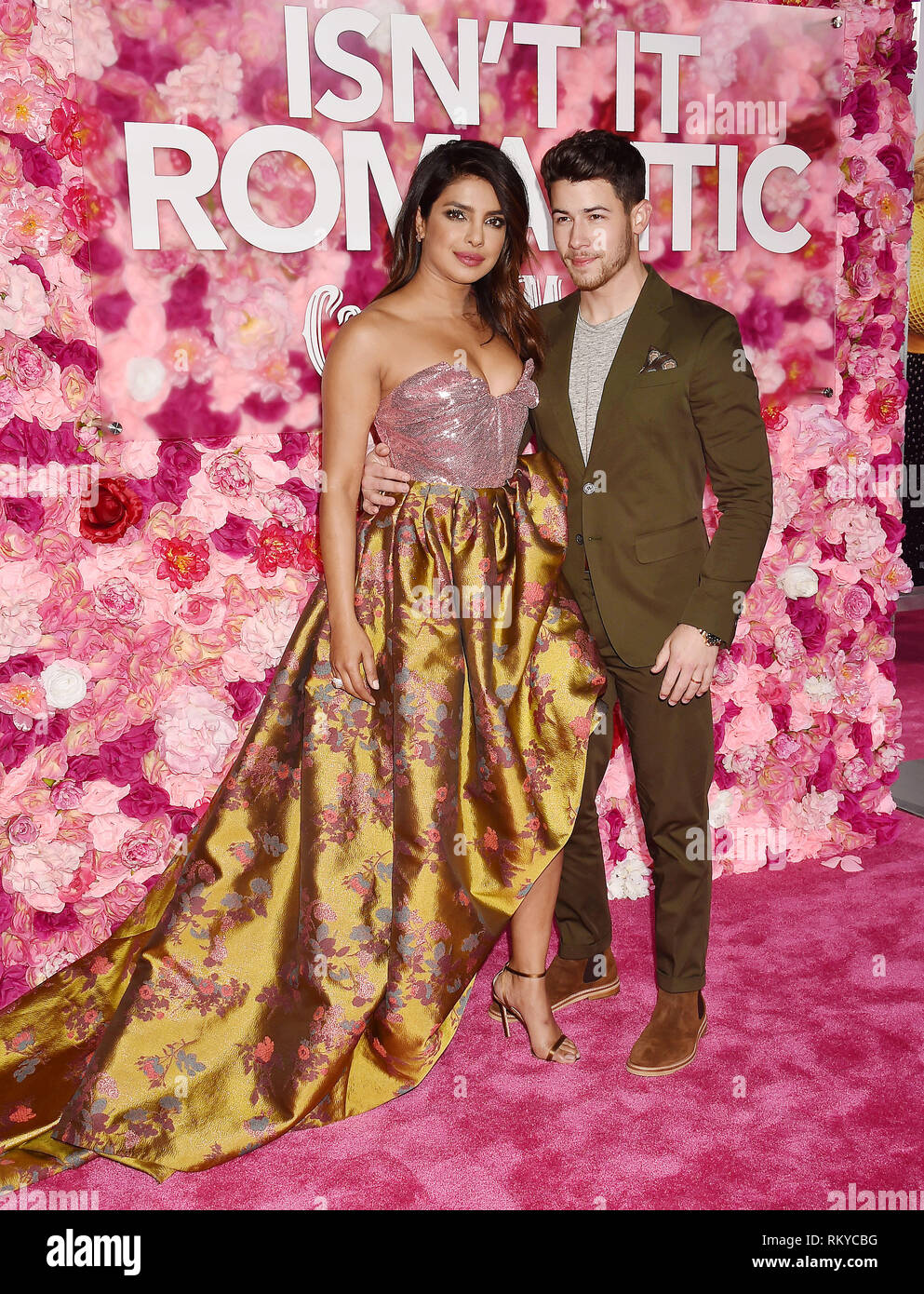 Samantha Barks And Nick Jonas Kissing