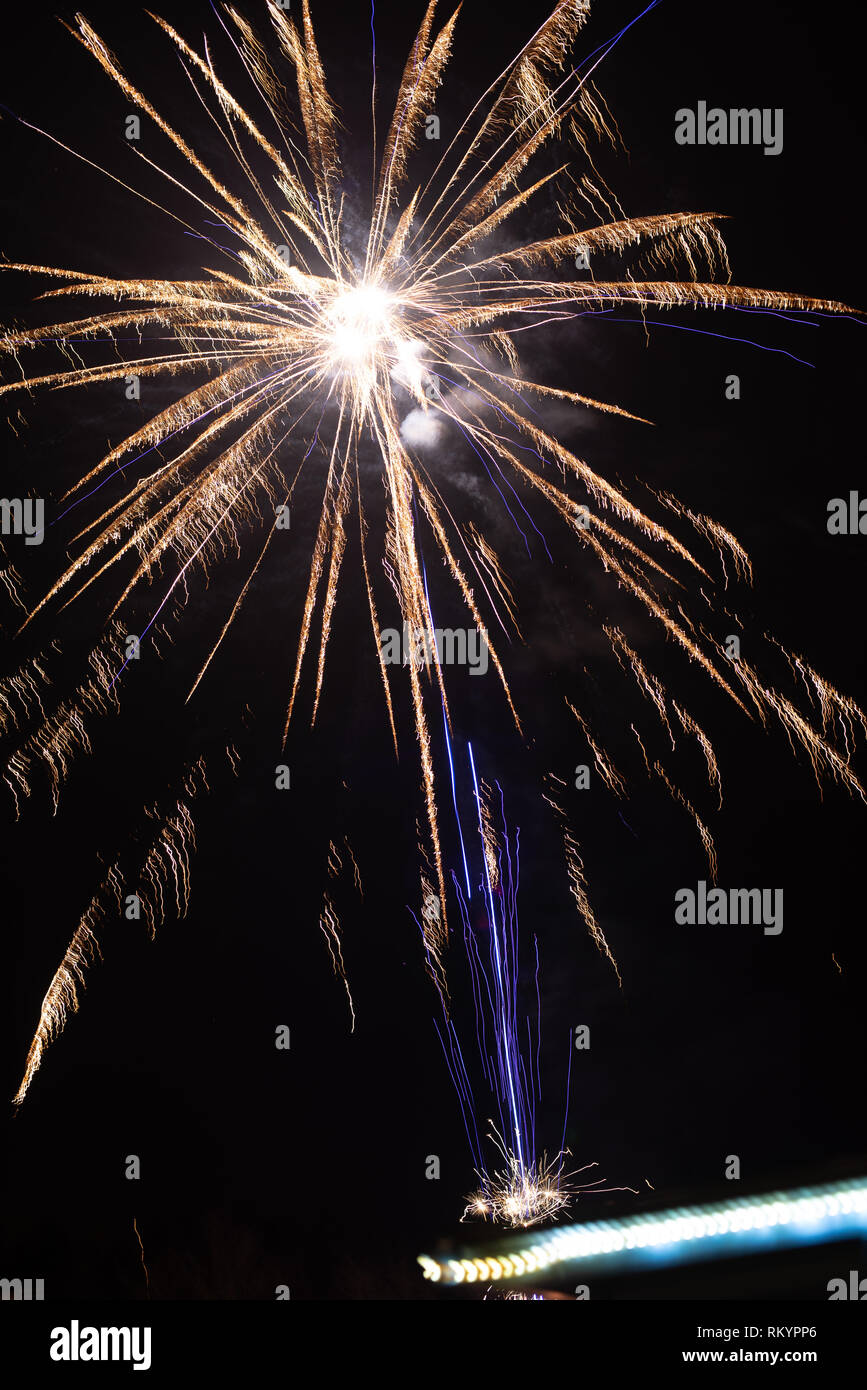 Red gold fireworks display celebration hi-res stock photography and ...