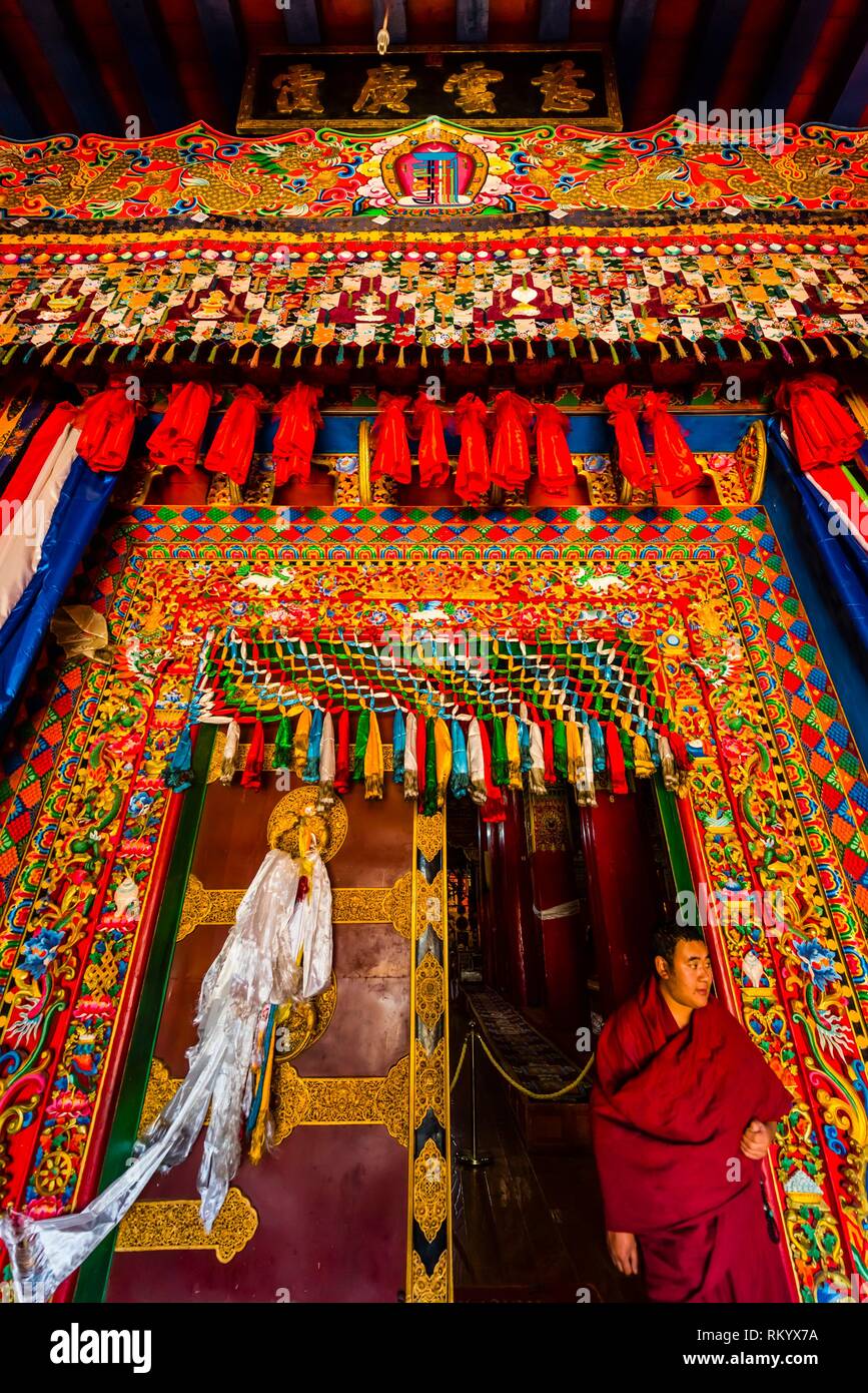 China Monk High Resolution Stock Photography and Images - Alamy