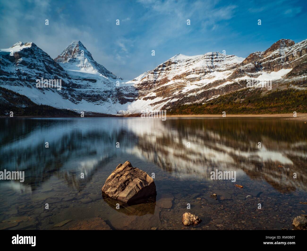 Mount Assiniboine Provincial Park Hi res Stock Photography And Images 