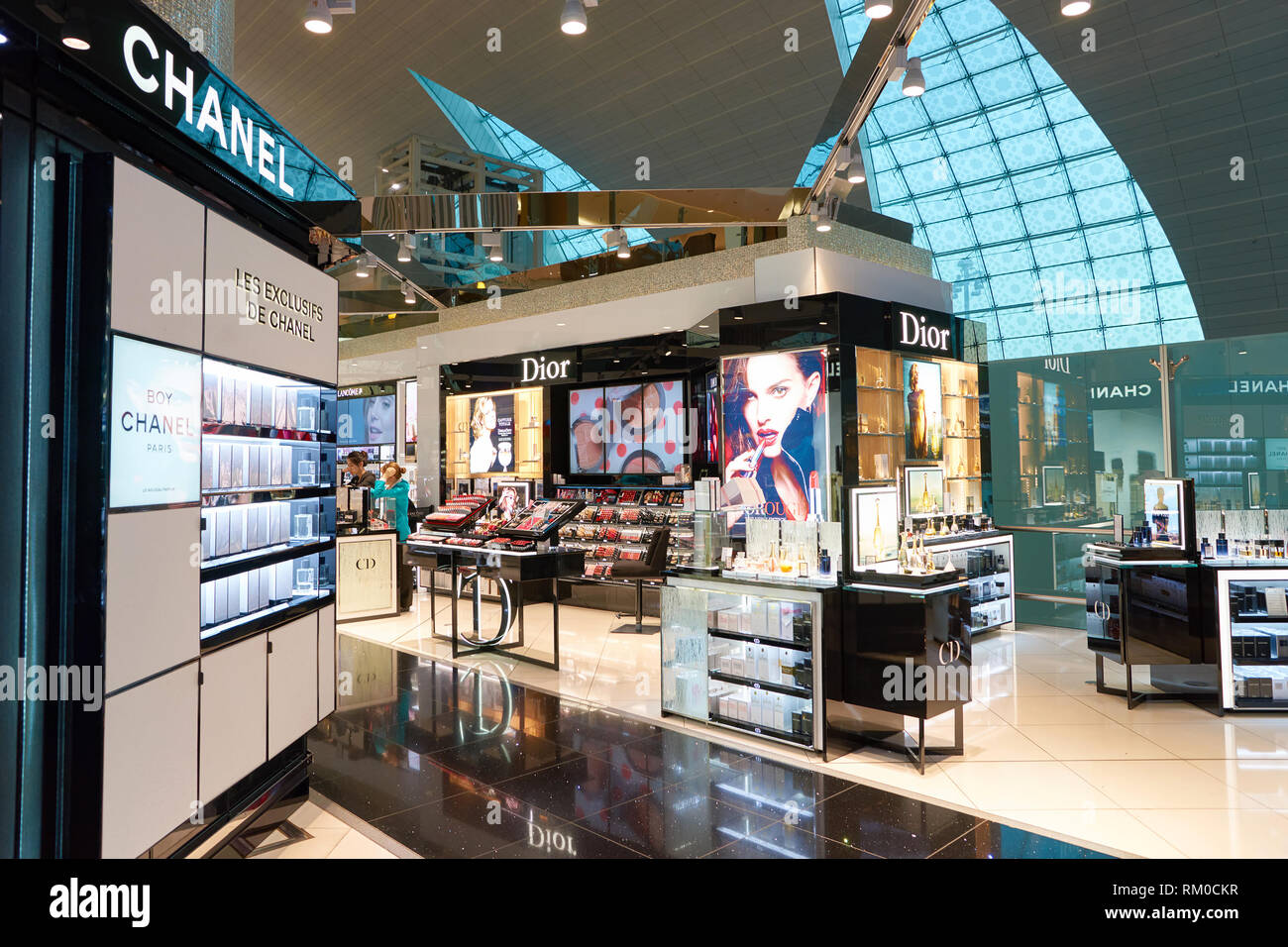 DUBAI, UAE - CIRCA NOVEMBER, 2016: duty free at Dubai International ...