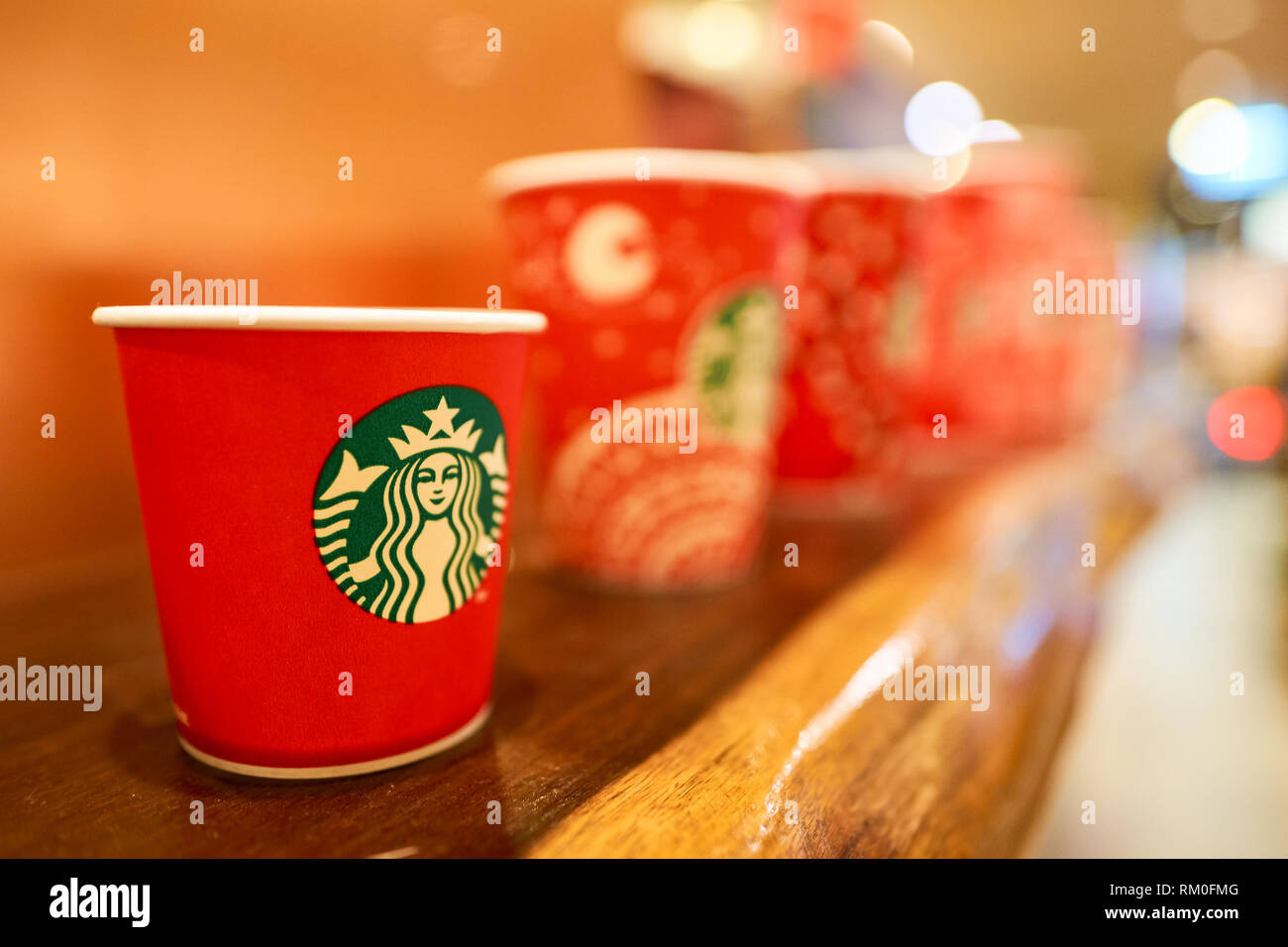 Starbucks and christmas hi-res stock photography and images - Alamy