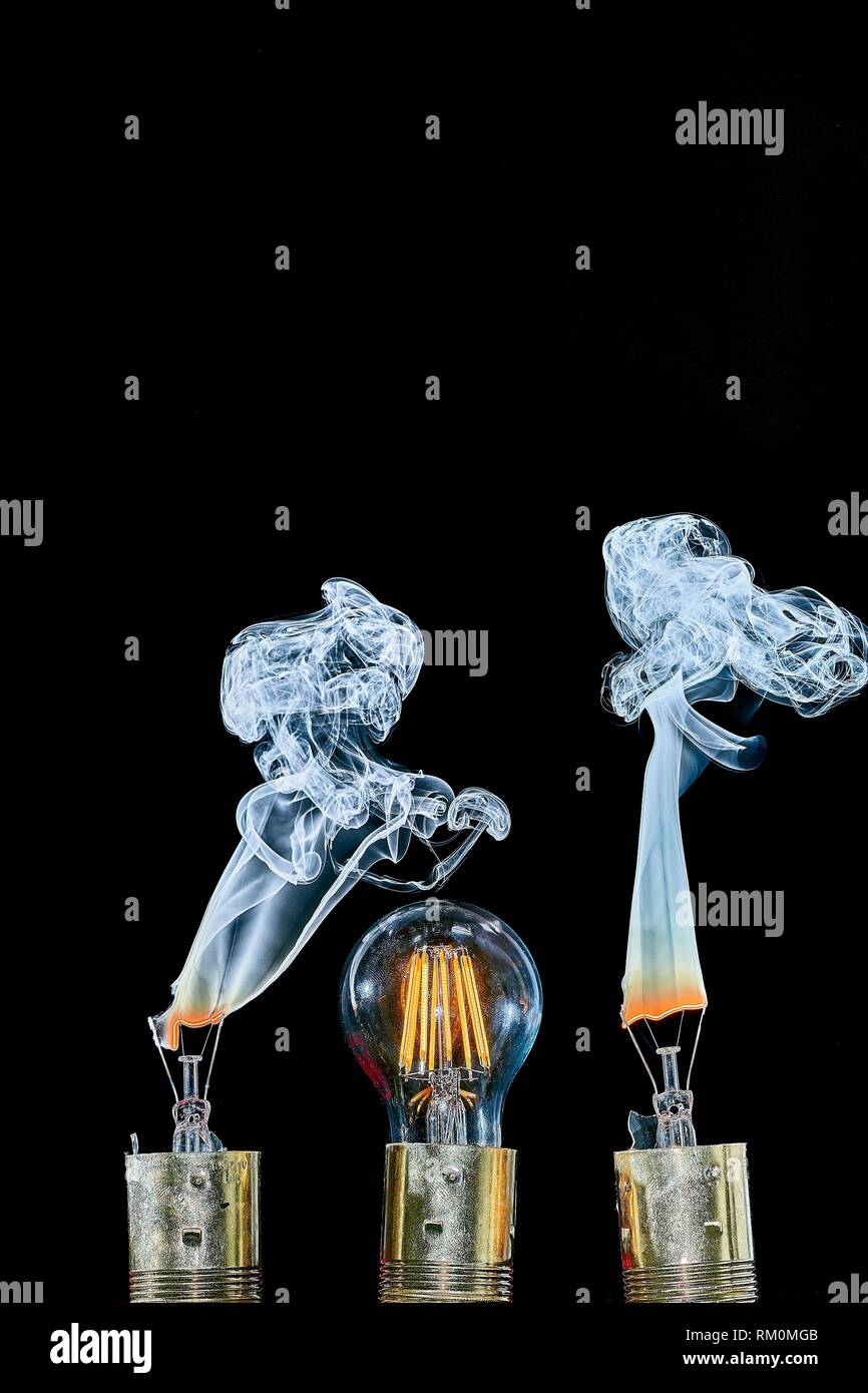 Exploding light bulb hires stock photography and images Alamy