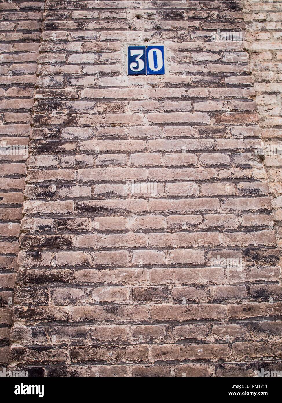 Old spanish brick wall hi-res stock photography and images - Alamy