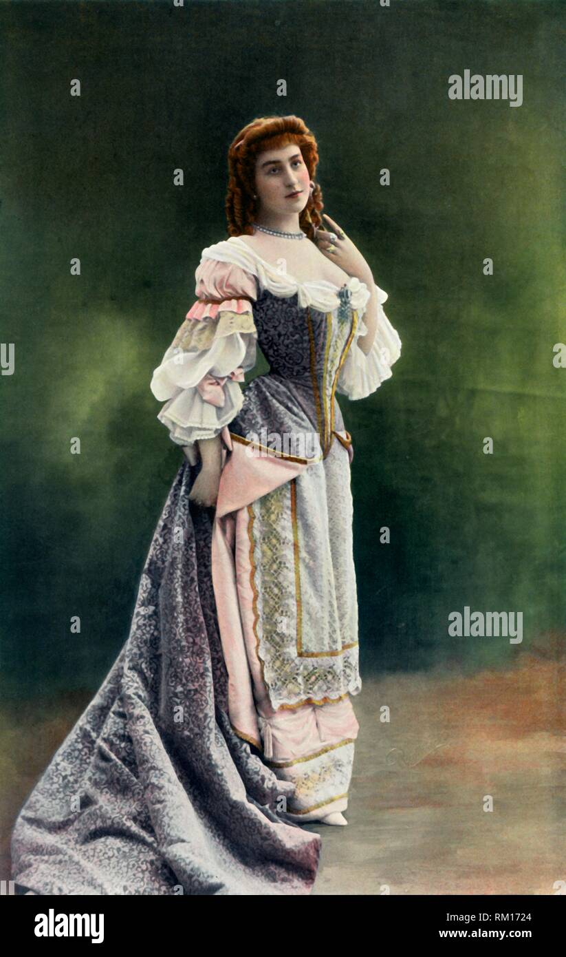 'Mlle. Felyne - Du Theatre National De L'Odeon - Role de Leonore -  L'Ecole Des Maris', 1904. Creator: Unknown. Stock Photo