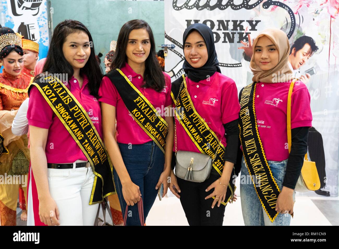 Miss Indonesia Stock Photos & Miss Indonesia Stock Images - Alamy