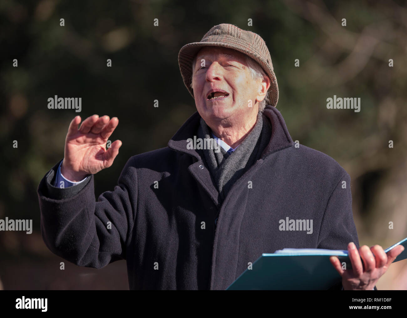 Professor Viv Thomas re-enacting the speech given by Joseph Arch at the  centenary celebrations Stock Photo - Alamy
