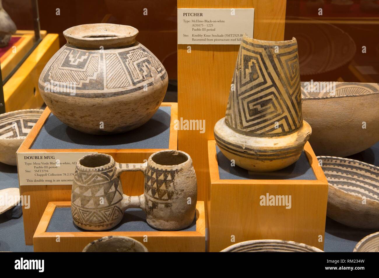 Anasazi pottery hires stock photography and images Alamy