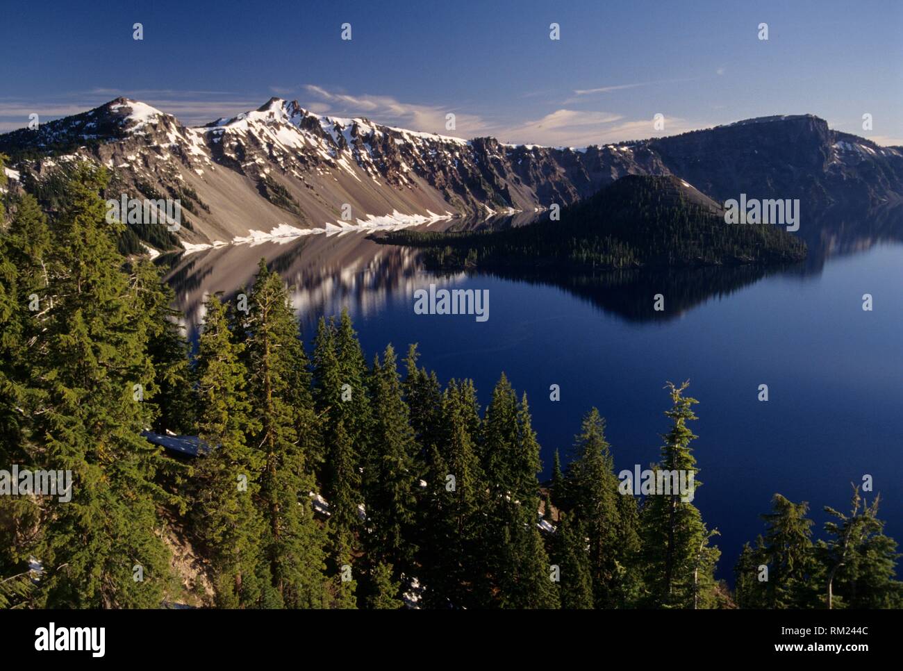 Crater Lake Oregon People Stock Photos Crater Lake Oregon People