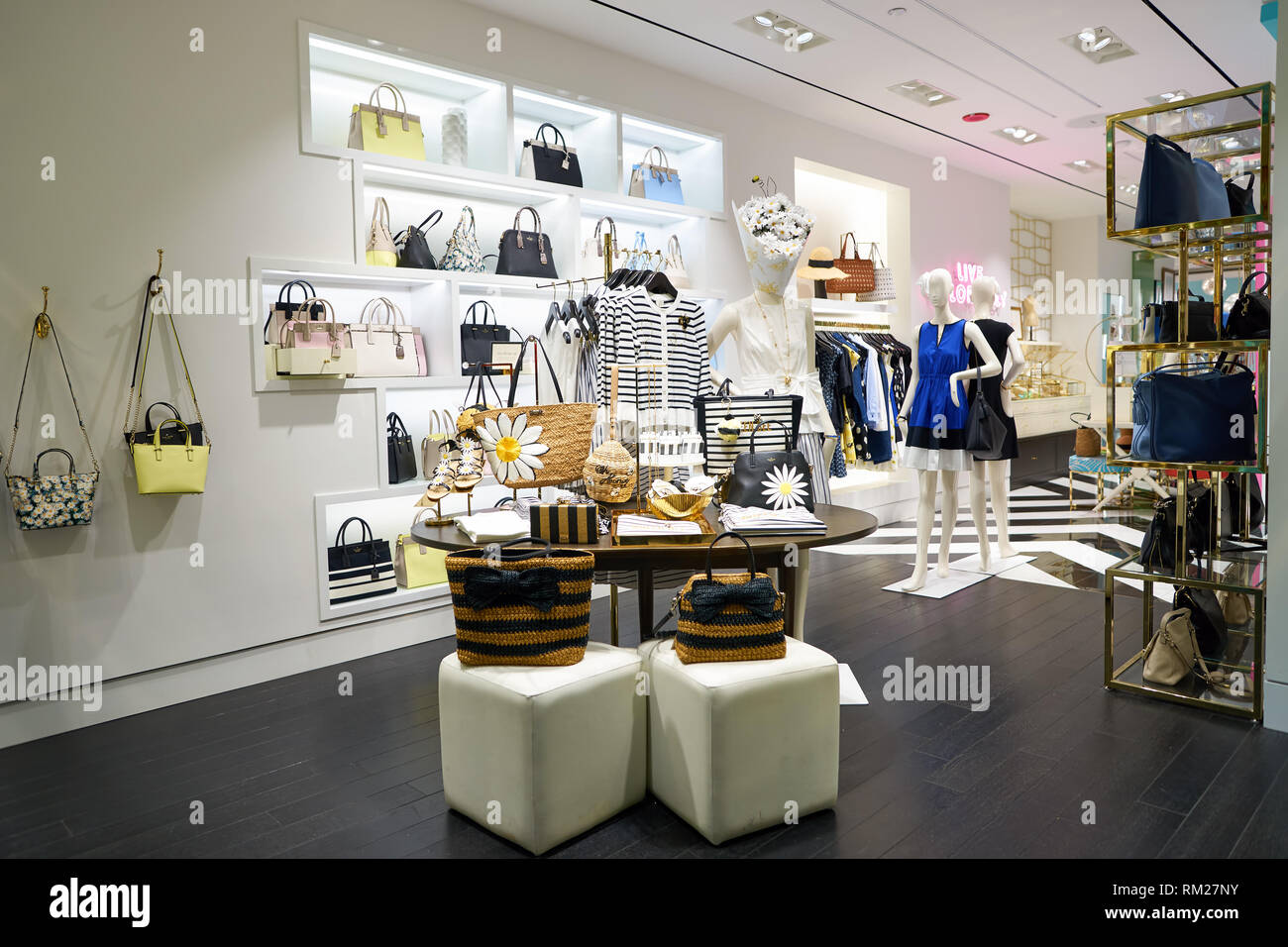 CHICAGO, IL - 04 APRIL, 2016: Kate Spade store at 900 North Michigan,  Chicago. Kate Spade New York is an American fashion design house Stock  Photo - Alamy