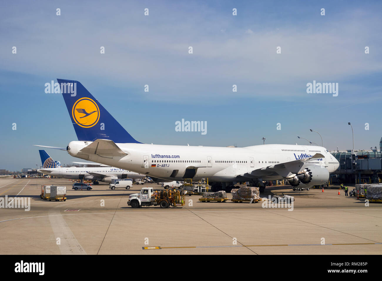 CHICAGO, IL APRIL 05, 2016 Lufthansa Boeing 747 at O'Hare Airport
