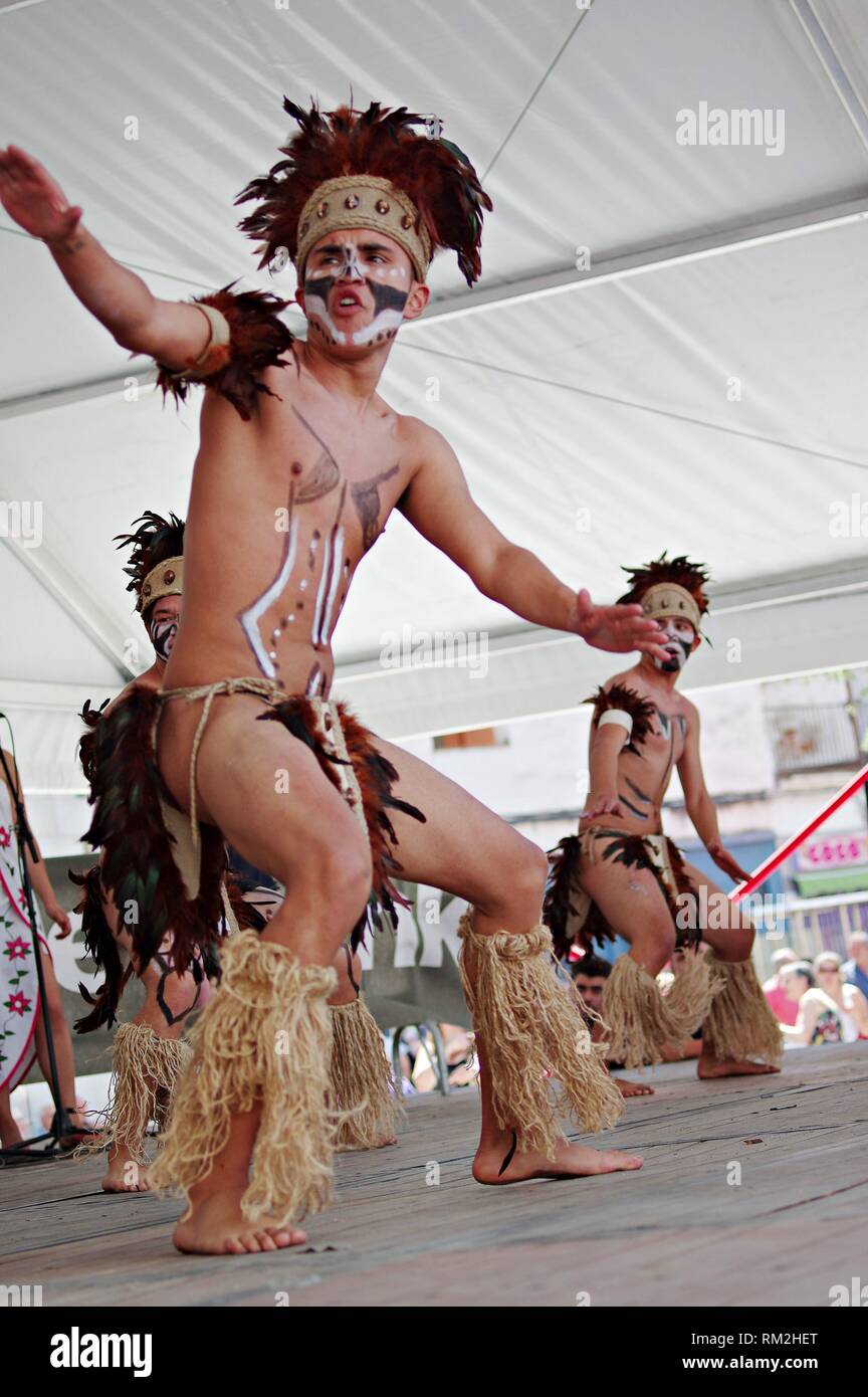 Folk festival held in Miajadas, dancers of Easter Island (Rapa Nui Stock  Photo - Alamy