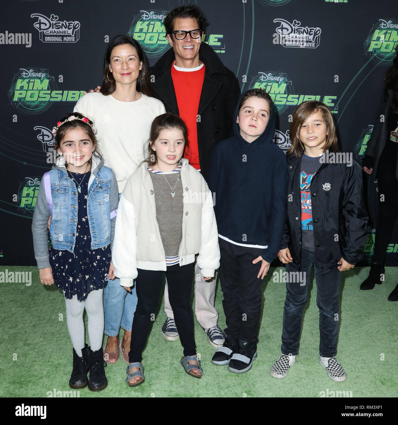 Los Angeles, North Hollywood, United States. 12th Feb, 2019. Los Angeles,  NORTH HOLLYWOOD, LOS ANGELES, CA, USA - FEBRUARY 12: Naomi Nelson, Johnny  Knoxville, Madison Clapp, Rocko Akira Clapp and Arlo Clapp