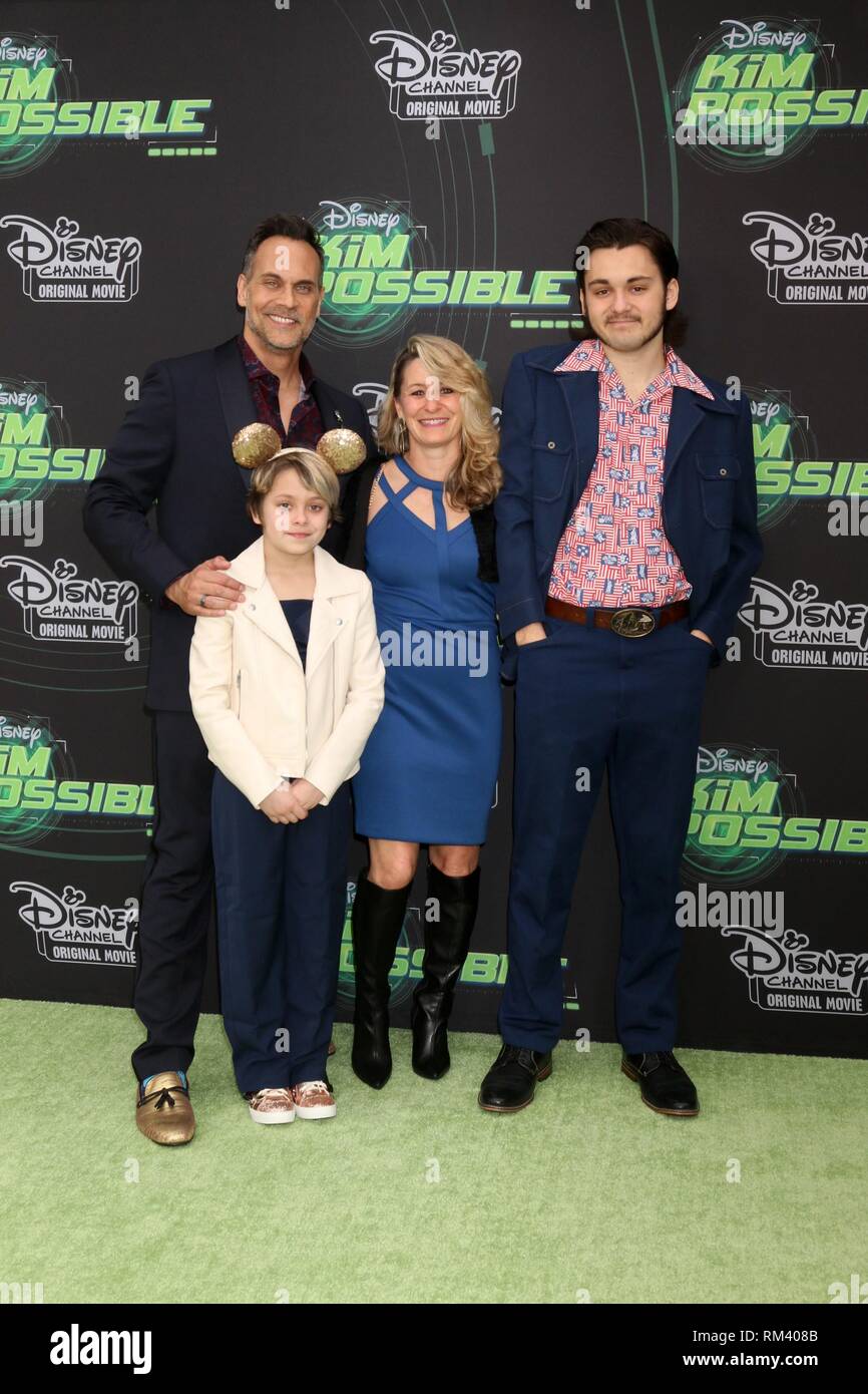 Los Angeles, CA, USA. 12th Feb, 2019. Todd Stashwick, Charity Stashwick