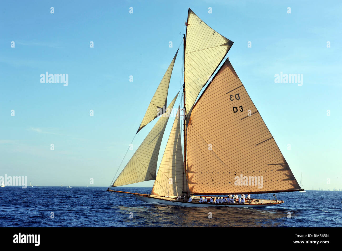 15 metre class Fife Tuiga powering across our bows under full sail Stock Photo