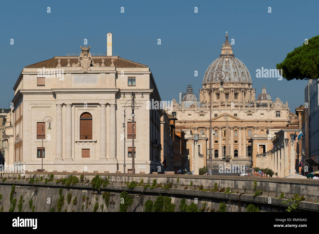Ospedale di Santo Spirito in Sassia and St. Peter's Basilica, San Pietro in Vaticano, Papal Basilica of St. Peter in the Vatican, Rome, Italy Stock Photo