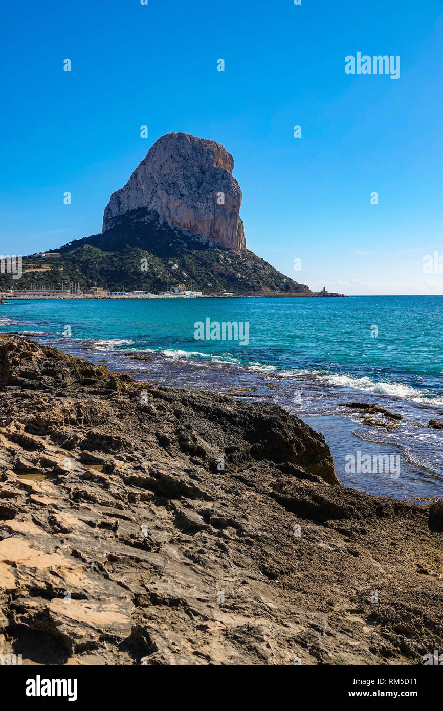 The Peno d'Ifach mountain at the popular Spanish tourist resort of Calpe, Valencia Province, Spain Stock Photo