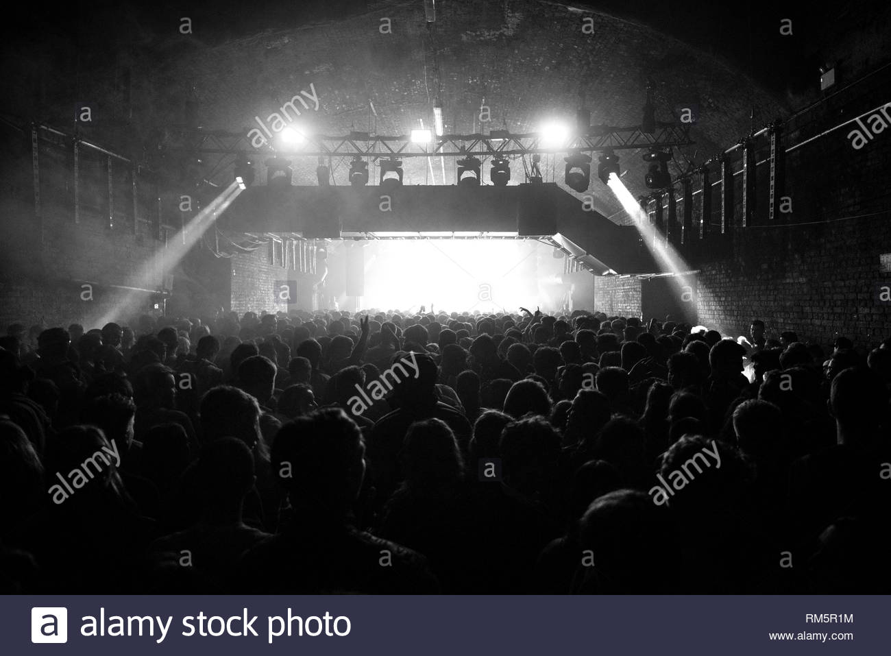 Crowd Cheering Black and White Stock Photos & Images - Alamy