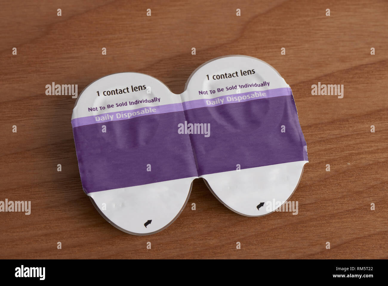 How Long Can You Wear Daily Contact Lenses?