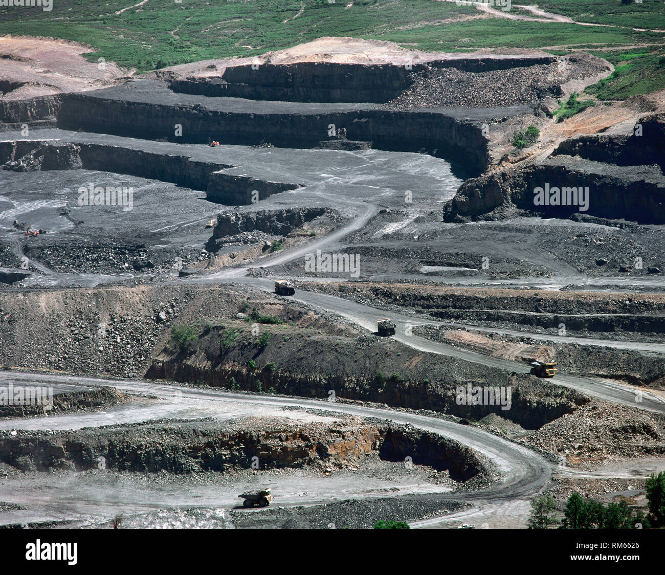 Spain, Castile-Leon, province of Leon, Lillo del Bierzo, municipality of Fabero. Open-pit mining of antracite. Panoramic view. Stock Photo