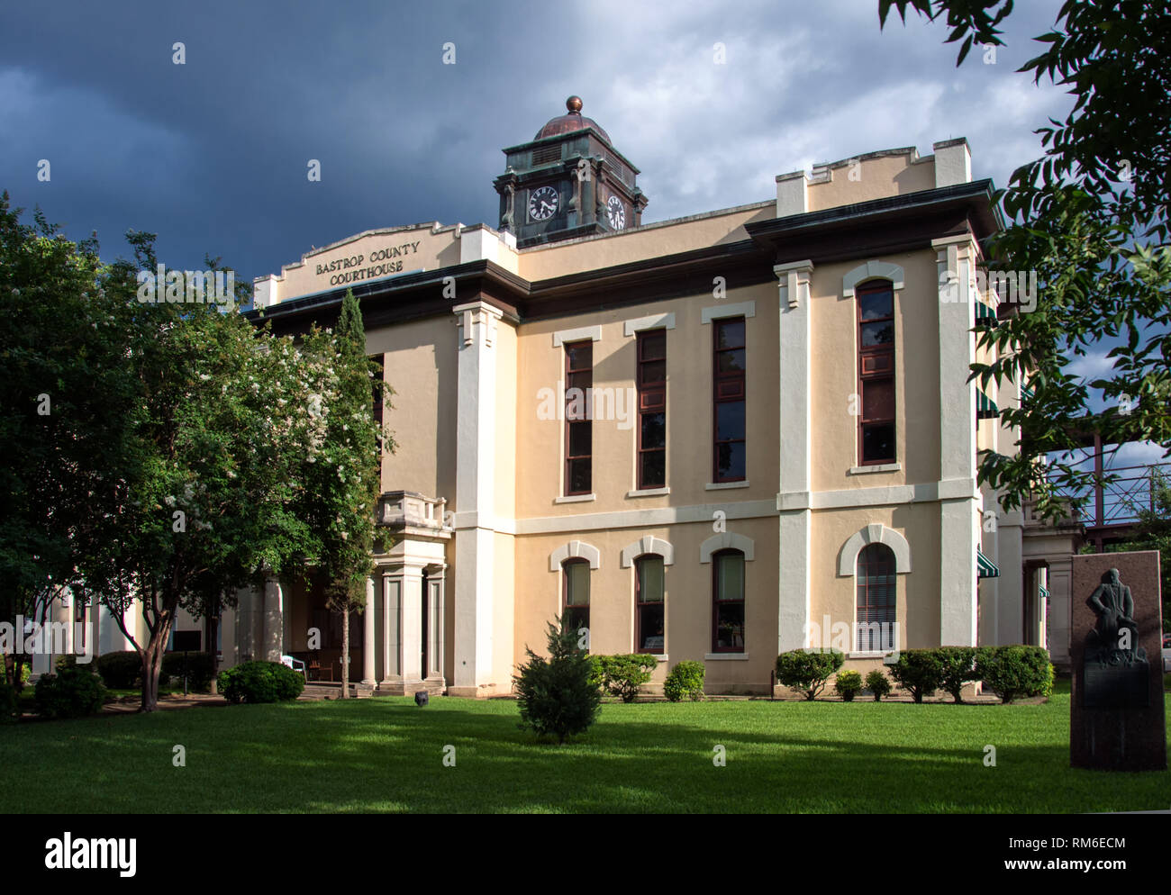Historic neoclassical architecture courthouse building hires stock