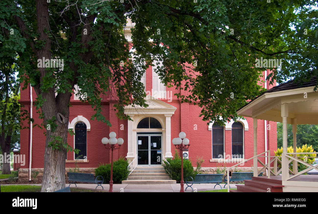 Brewster County Courthouse Alpine , Texas Stock Photo Alamy