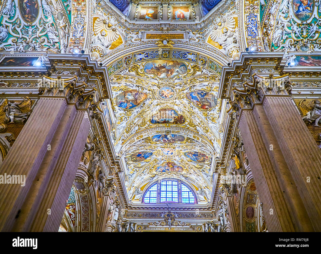 Ceiling detail of the Nave of The Basilica di Santa Maria Maggiore. Piazza del Duomo, Citta Alta, Citta Alta, Bergamo, Lombardy, Italy. Stock Photo