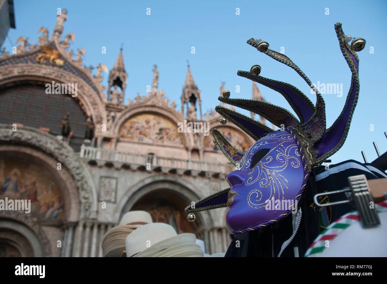 Venice mask ball hi-res stock photography and images - Alamy