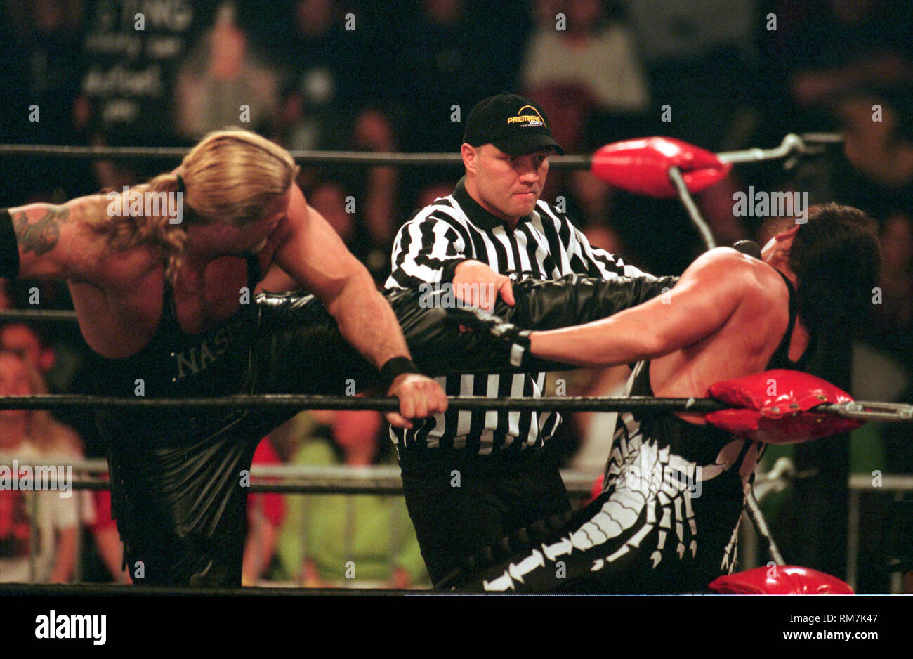 Professional wrestling 2000 hires stock photography and images Alamy