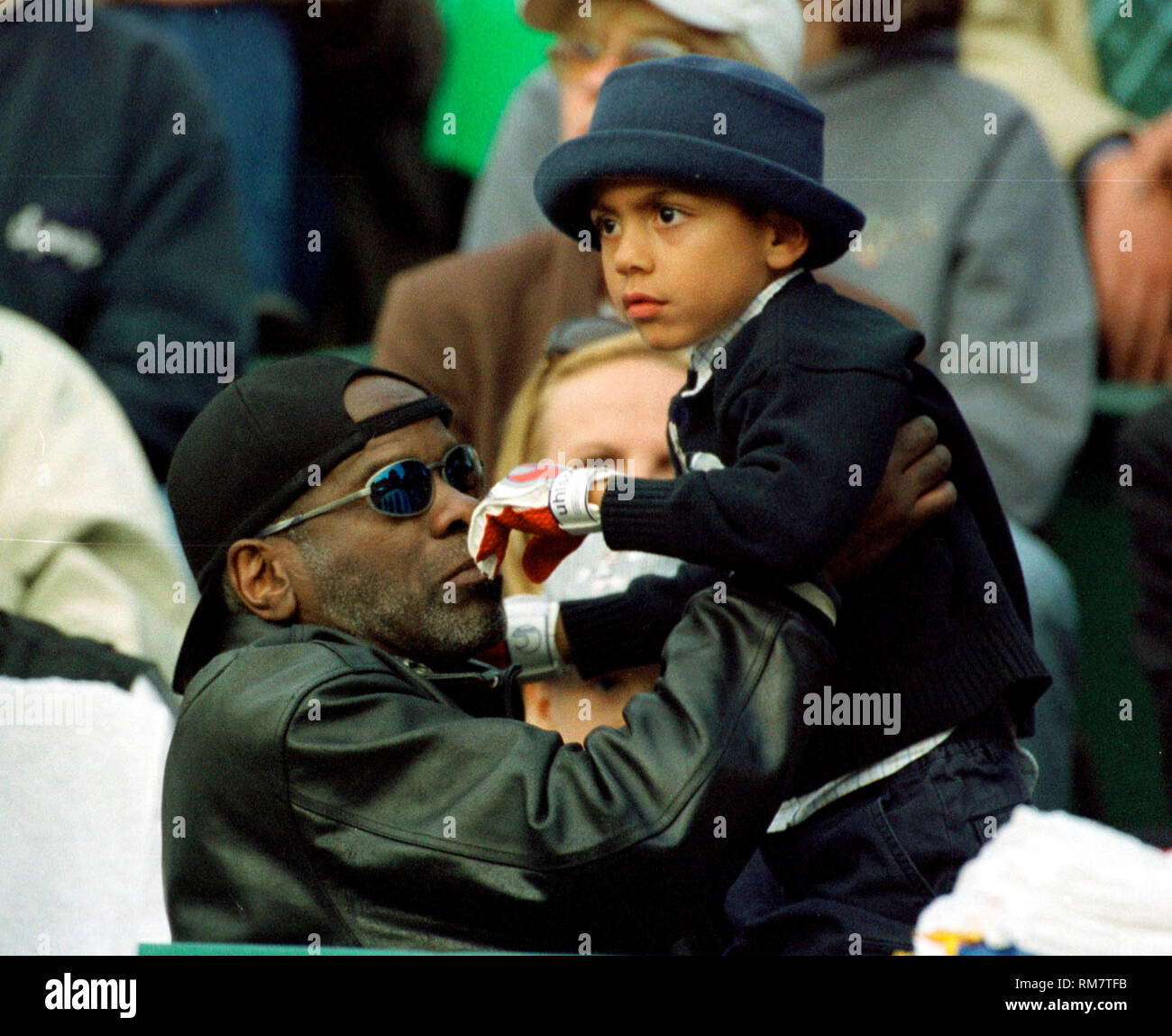 Rochus Club Dusseldorf (DŸsseldorf, Duesseldorf) Germany 20.5.1999, Tennis: World Team Cup --- Noah BECKER and grandfather Ross FELTUS, father of Barbara Becker Stock Photo