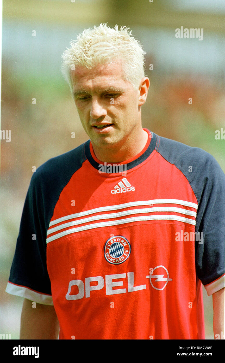 BayArena Leverkusen Germany 29.5.1999,Football:  Bundesliga Saison 1998/1999 matchday 34.  Bayer 04 Leverkusen vs FC Bayern Munich (Munchen, Muenchen) ---Thomas STRUNZ, Bayern Stock Photo